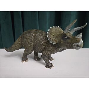 Papo Prehistoric‎ TRICERATOPS Dinosaur 2006